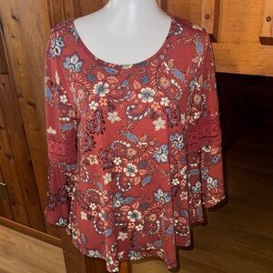 InSeparable Women’s size  Medium M Bell sleeve paisley floral blouse Shirt top